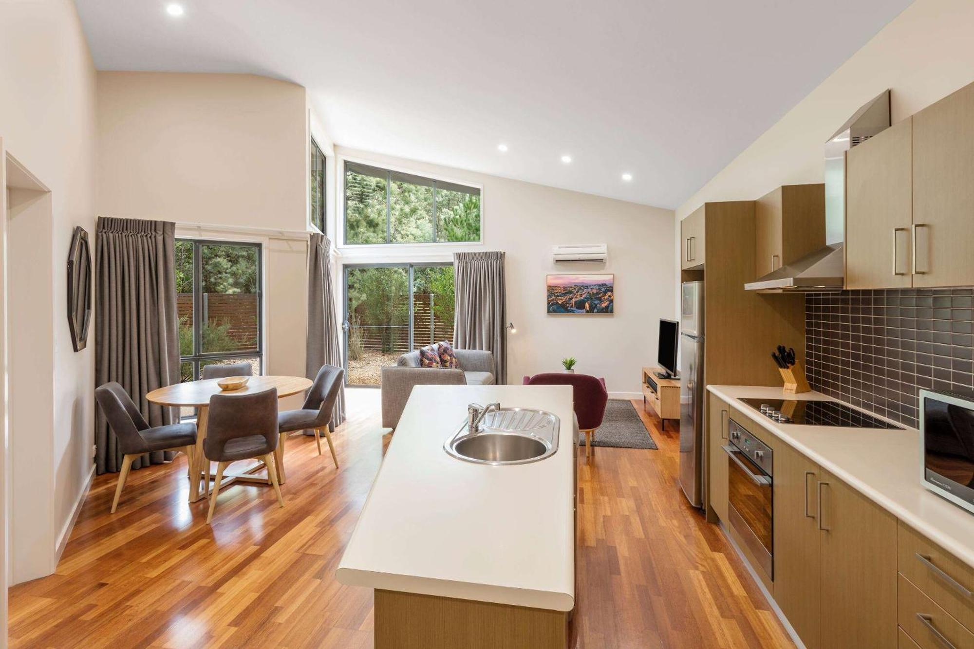 Club Wyndham Seven Mile Beach, Trademark Collection By Wyndham Cambridge Экстерьер фото